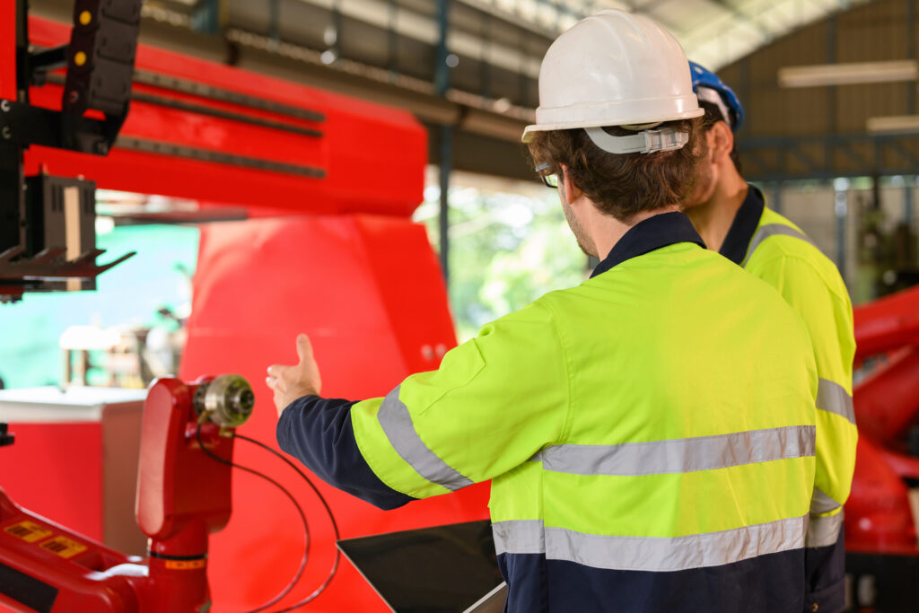 Einweiser-Schulung für Hubarbeitsbühnen im industriellen Umfeld